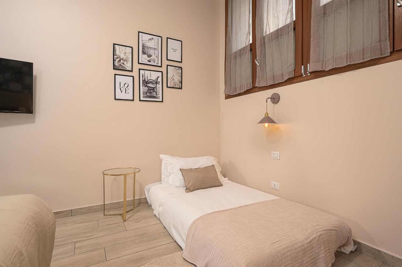 Hemeras Boutique Homes - Design Flat Near Metro Station ミラノ エクステリア 写真