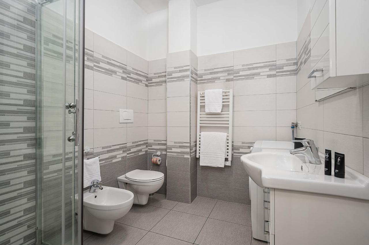 Hemeras Boutique Homes - Design Flat Near Metro Station ミラノ エクステリア 写真